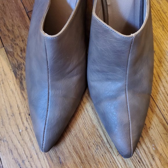 Michael Antonio Nami Wedge Mule - Taupe - 11 - Picture 4 of 11